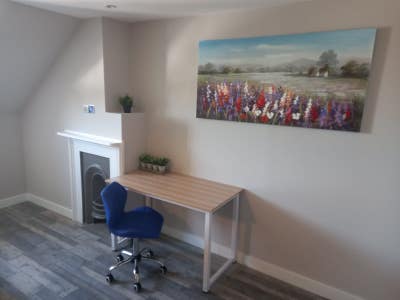 Ensuite Attic Double Central Reading Free Parking Main Photo