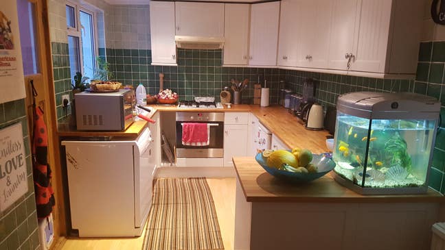 Double Rooms  available close to Eastbourne centre Main Photo