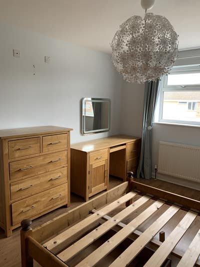 Larger than average double room with own bathroom Main Photo