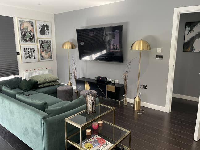 Double Bedroom + Private Bathroom + Cleaner Main Photo