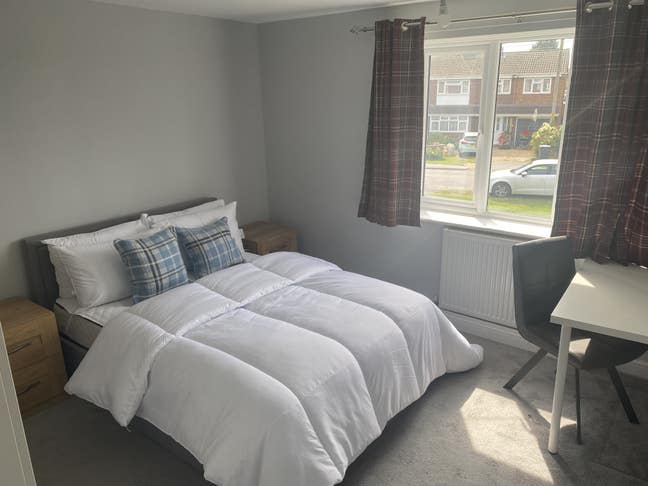 2 Rooms Remaining: Luxury Cranfield House - SEP26 Main Photo
