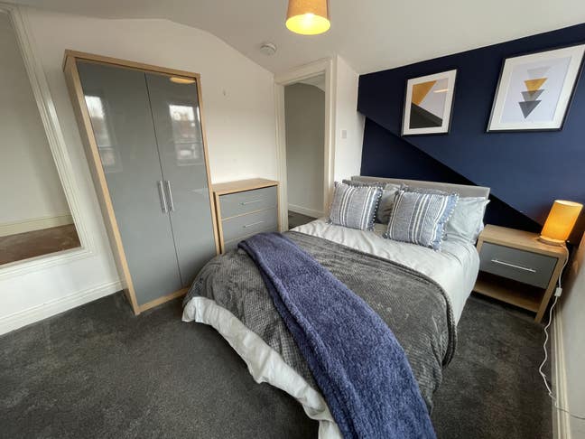 WF2 - Last En-Suite Room All Bills Included!!! Main Photo