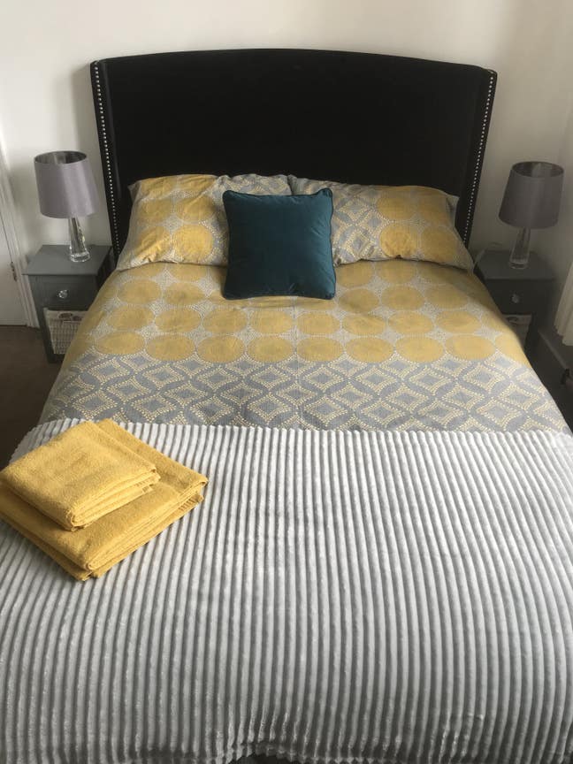 Double room near station and town  Main Photo