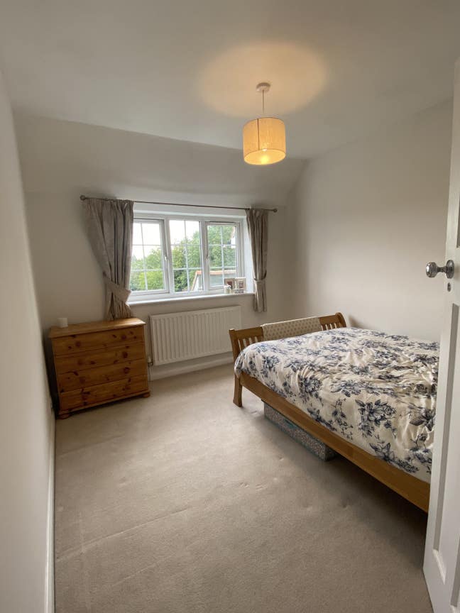 Double Room Available to Rent  Main Photo