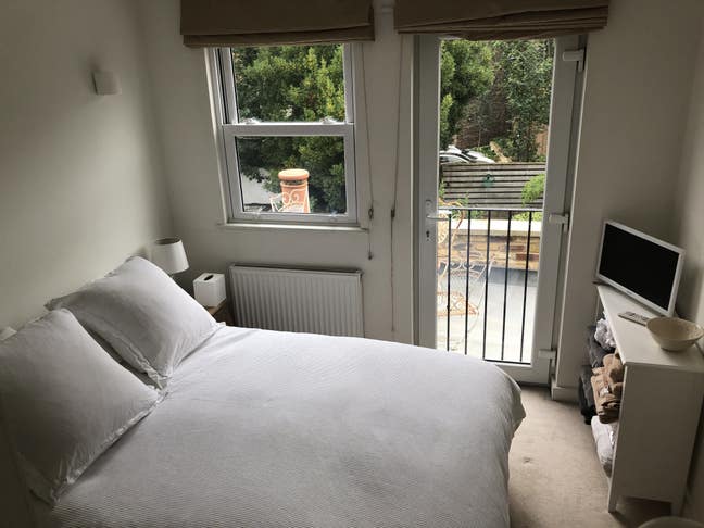 Double room for rent, South Acton - mon-fri rental Main Photo