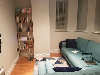 Double Room available sharing with Friendly Kiwi Main Photo