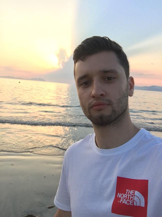Professional looking for double room Main Photo