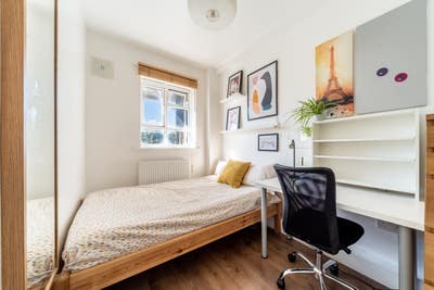 TWO Double bedrooms  - clean bright  - MSH - 1 Dec Main Photo