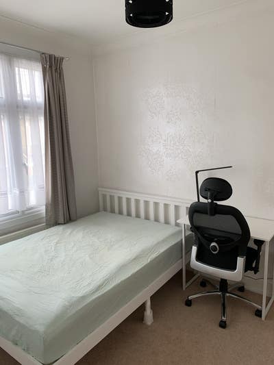 Two double rooms to let  Main Photo