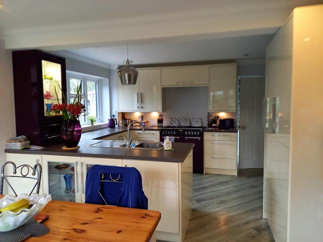 Large double en-suite room Main Photo