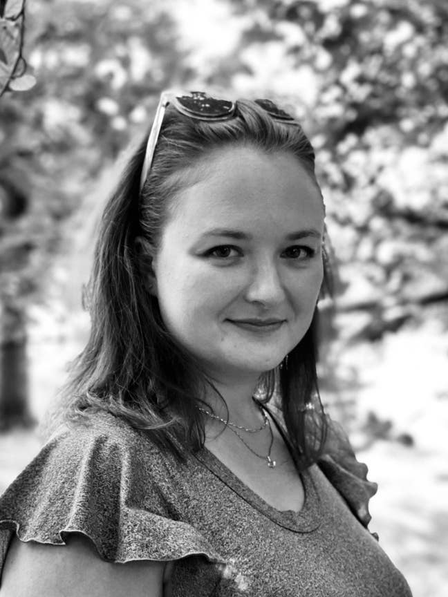 37y/o Theatre prof'l seeks Epsom room for 5 weeks Main Photo