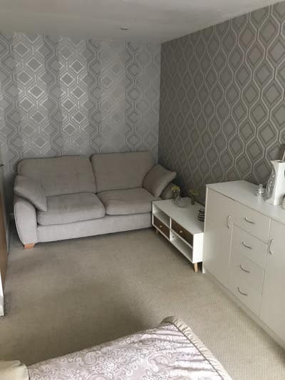 Double room to rent in two bedroom flat Main Photo