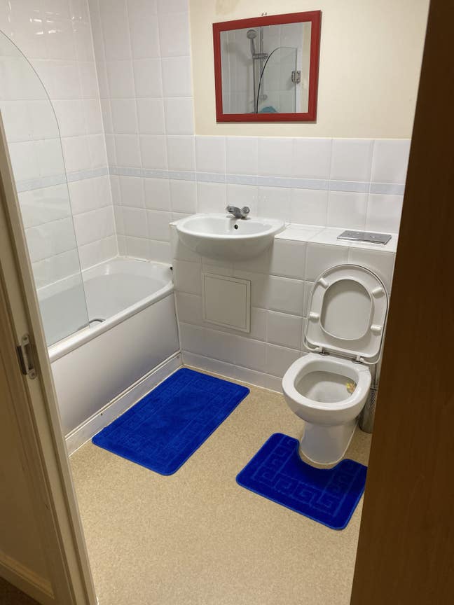 Double room available for rent  Main Photo