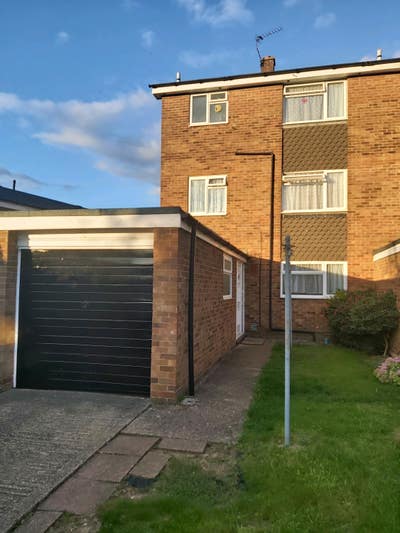 Room in Student only house *Bills inc* Main Photo