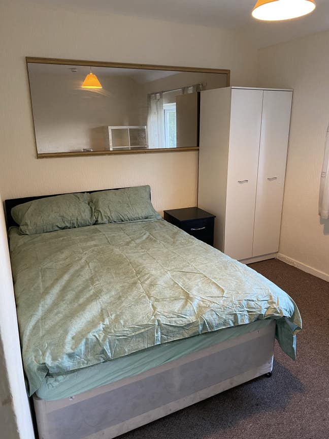Harborne - Benefits Welcome - UC/HB (No Students) Main Photo