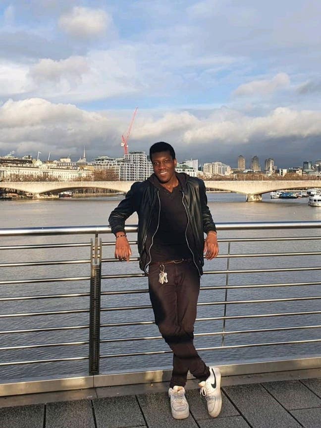 Double room to move in ASAP Main Photo