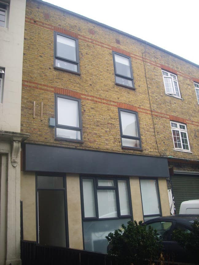 Fantastic tasteful Flat next to Oval Tube Main Photo