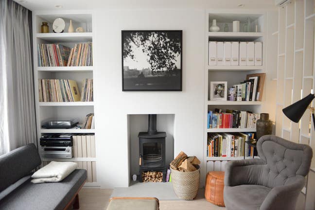 Shortlet: Modern 2 bed house w/ garden - December Main Photo