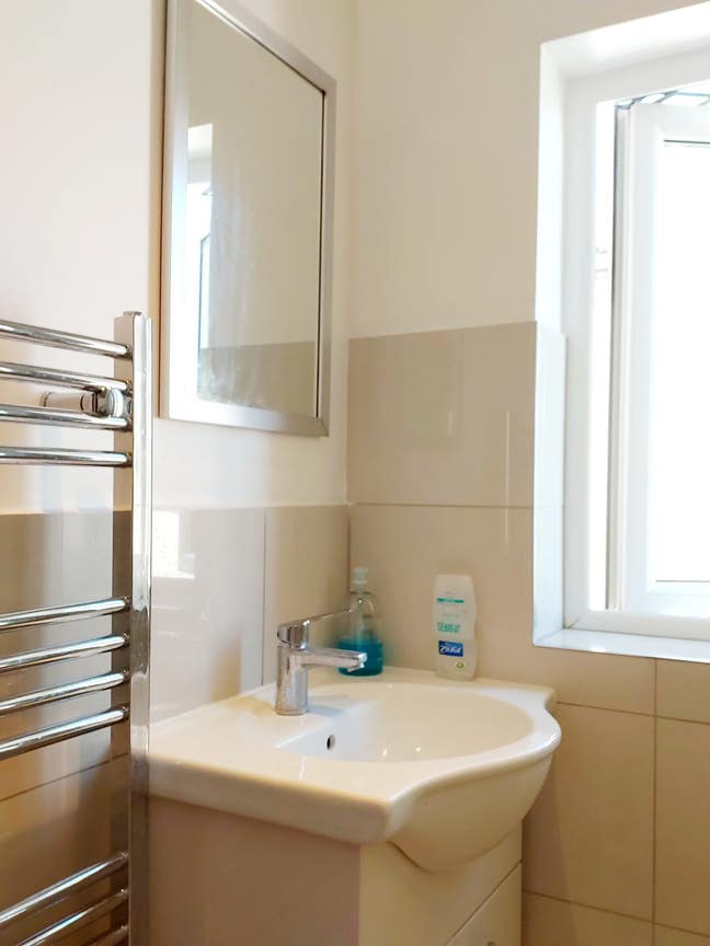 Single Room to Let Thornton Heath Main Photo