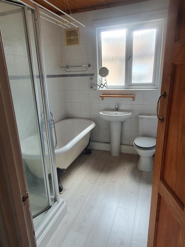 Great 1 bed flat. All bills included Main Photo