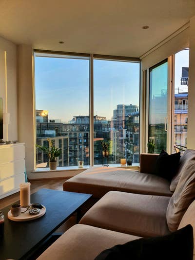 Riverside Double Bedroom in Wandsworth Main Photo