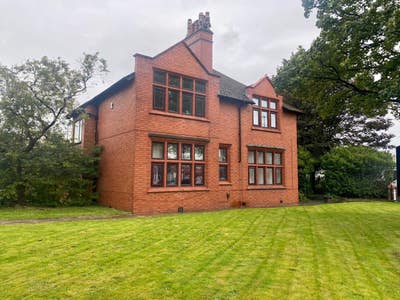 Room available - House Share - Widnes - &pound;345pcm  Main Photo