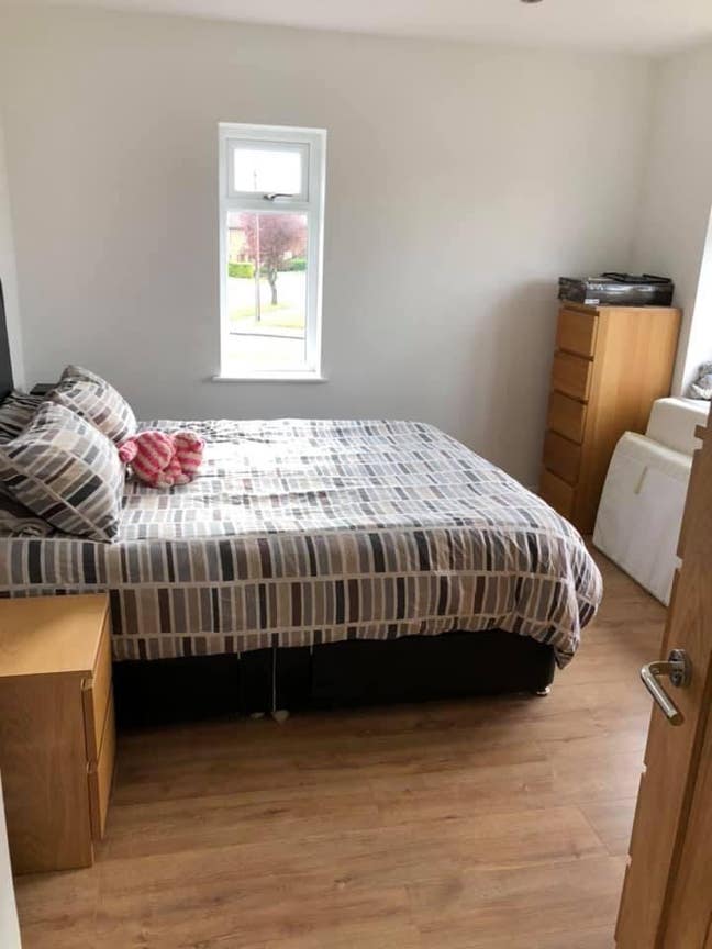 Spacious Room in Large Modern House in Dartford  Main Photo