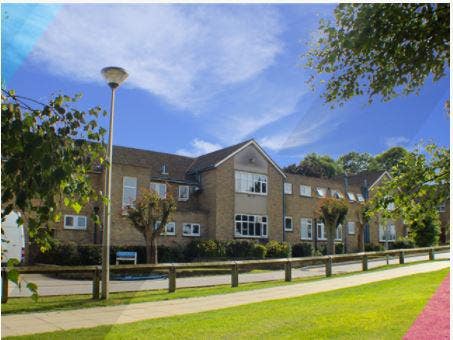 July 26/27 Great Value Student Rooms: Bills Incl Main Photo