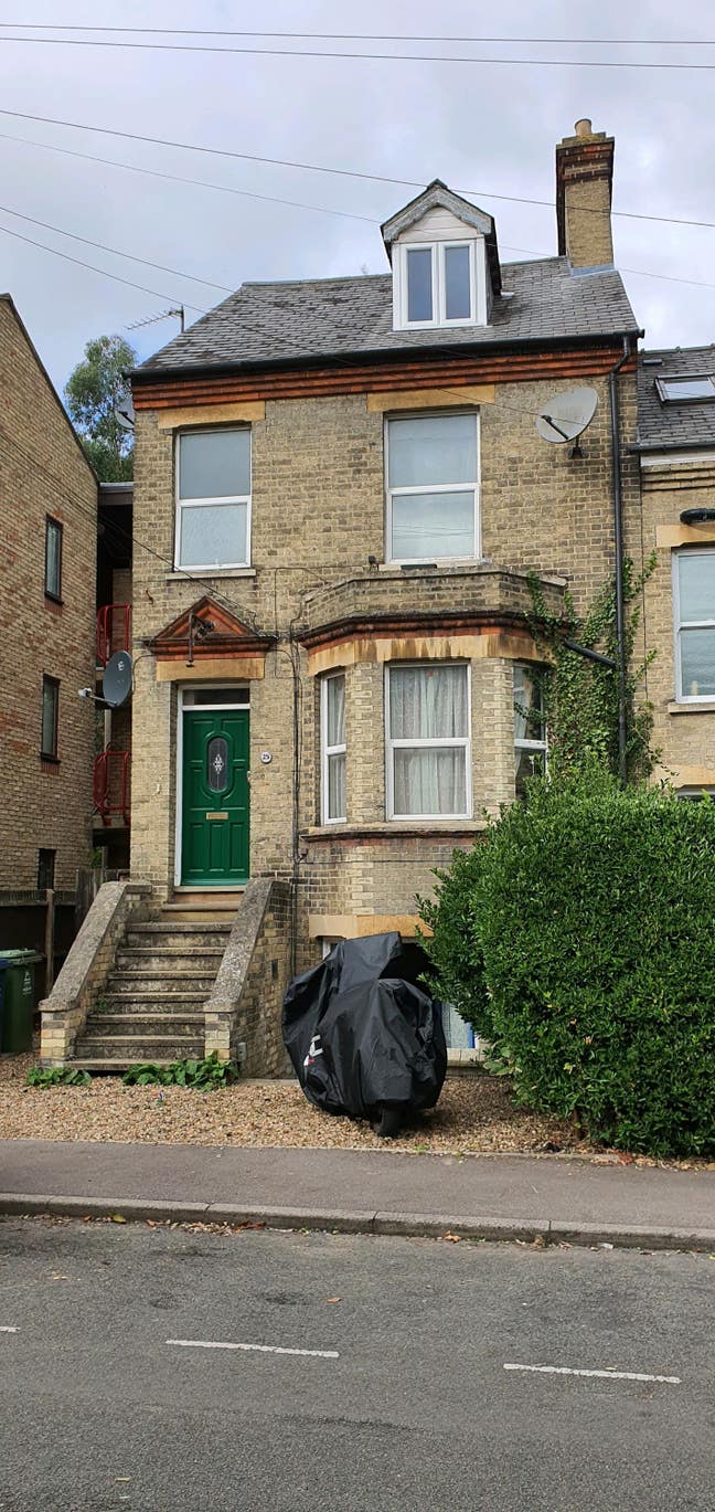Self contained bedsit in Victorian house Main Photo
