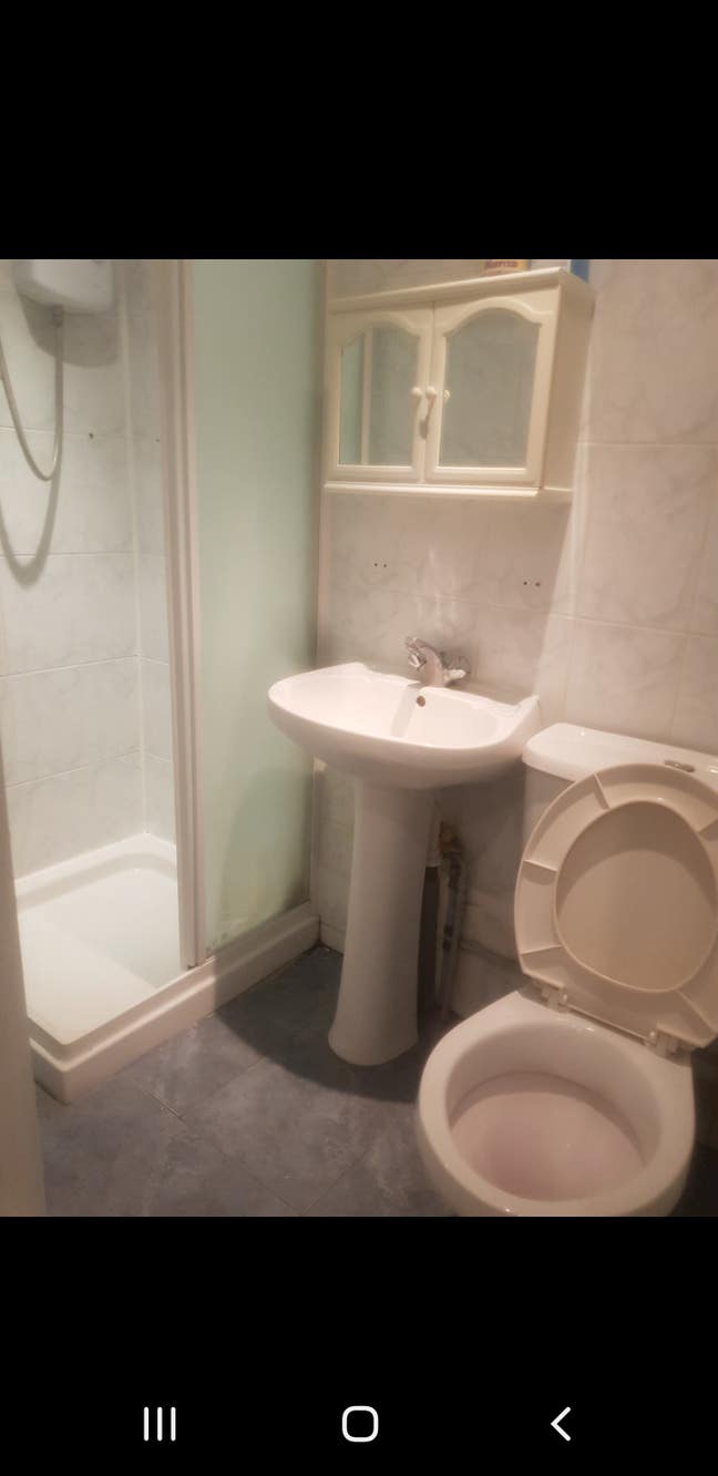 Arsenal n5 new ground floor garden studio flat Main Photo