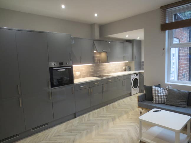 ★ Large Double Room ★ All Inclusive   Main Photo
