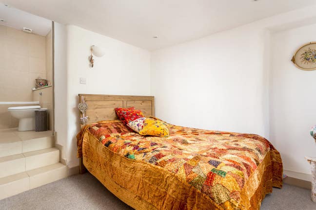 Double Room En Suite in Lovely Cotswold Cottage Main Photo