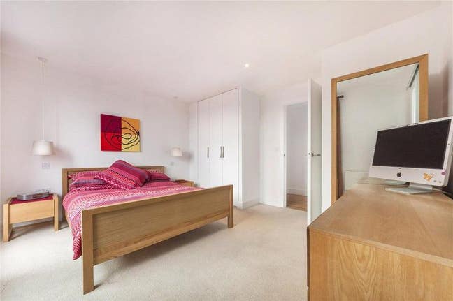 Modern En-Suite Double Room In Islington Main Photo