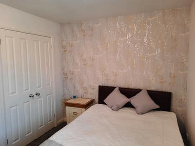 Lovely double room quiet area  Main Photo