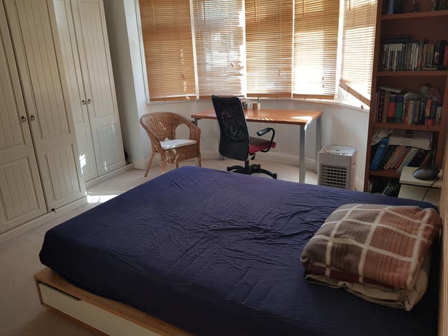 Rooms to rent in spacious home Main Photo