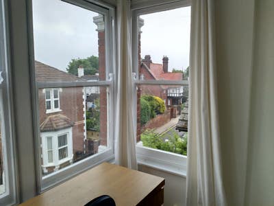 Large room to rent in Southsea Main Photo