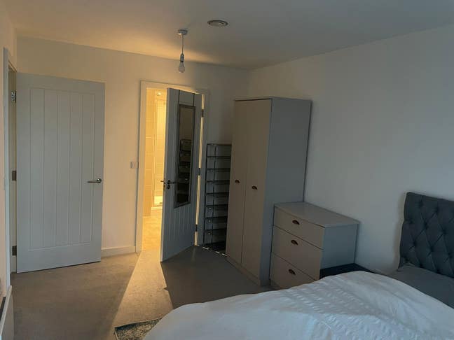 Double En-Suite Room Close to City Centre!  Main Photo