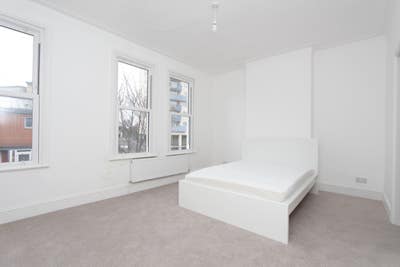 Large en-suite in beautiful area - Fulham SW6 Main Photo