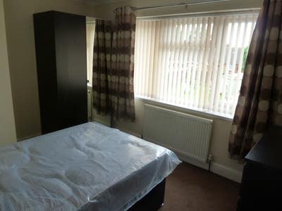 Lovely double bedroom - Havant Main Photo
