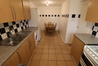 Massive Double Room prime Location in Hoxton !! Main Photo