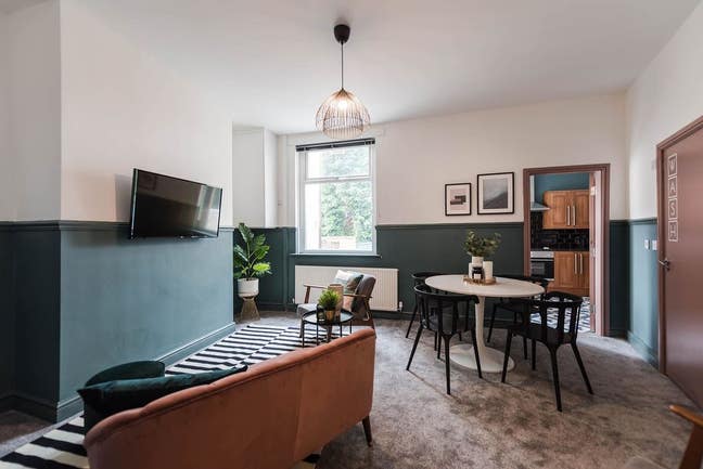 🛋️ Stylish Ashton Room – Bills Included 💯 Main Photo