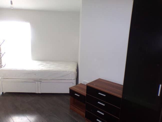 Comfortable room on Smithdown Road Main Photo