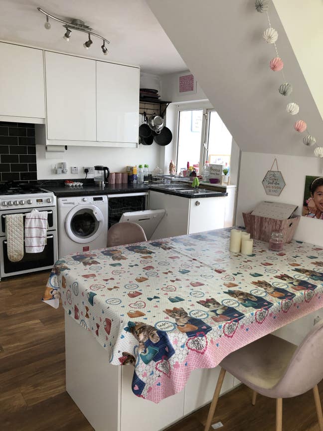 Furnished Double Room  Main Photo