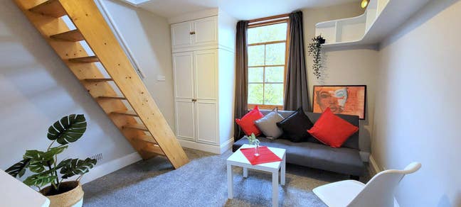 Amazing Split Level Double Room - available NOW  Main Photo