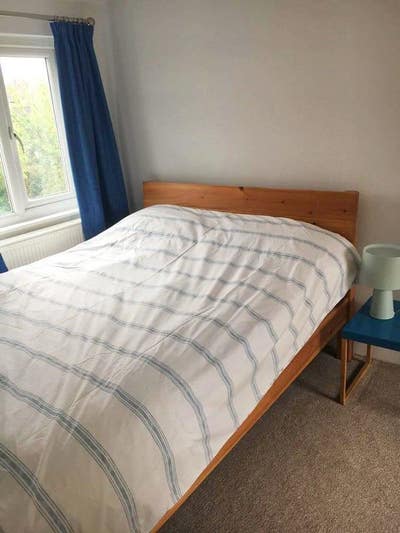 Lovely large room with en-suite 1 min from station Main Photo
