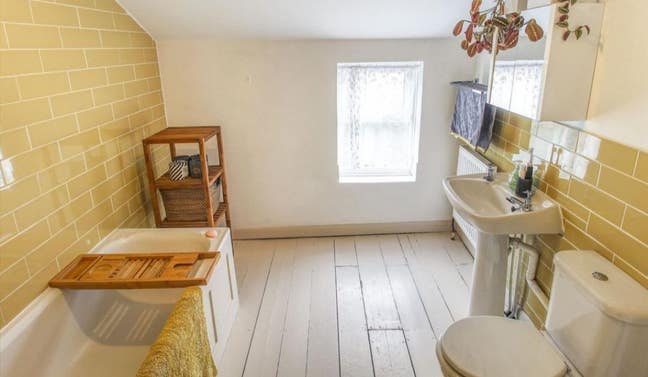 Christmas NR2 short-let - entire house incl. bills Main Photo