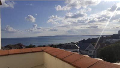 Stunning 1 bed flat with sea view/ private balcony Main Photo