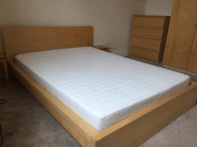 Double Room to let Main Photo