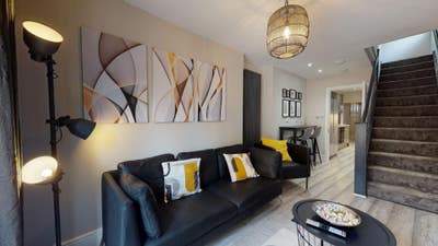 En-suite room in centre of town. Main Photo