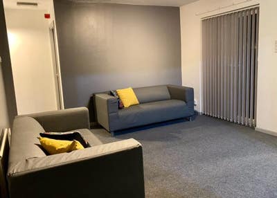 En Suite Rooms - NO Deposit Option Main Photo